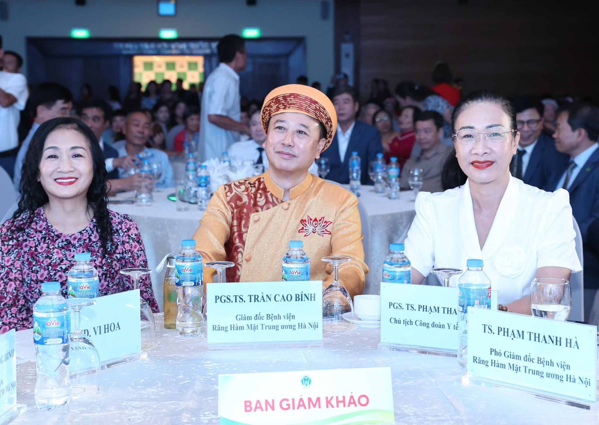 LIÊN HOAN VĂN NGHỆ CHÀO MỪNG 35 NĂM THÀNH LẬP BỆNH VIỆN RĂNG HÀM MẶT TRUNG ƯƠNG HÀ NỘI (15/9/1990 – 15/9/2025)